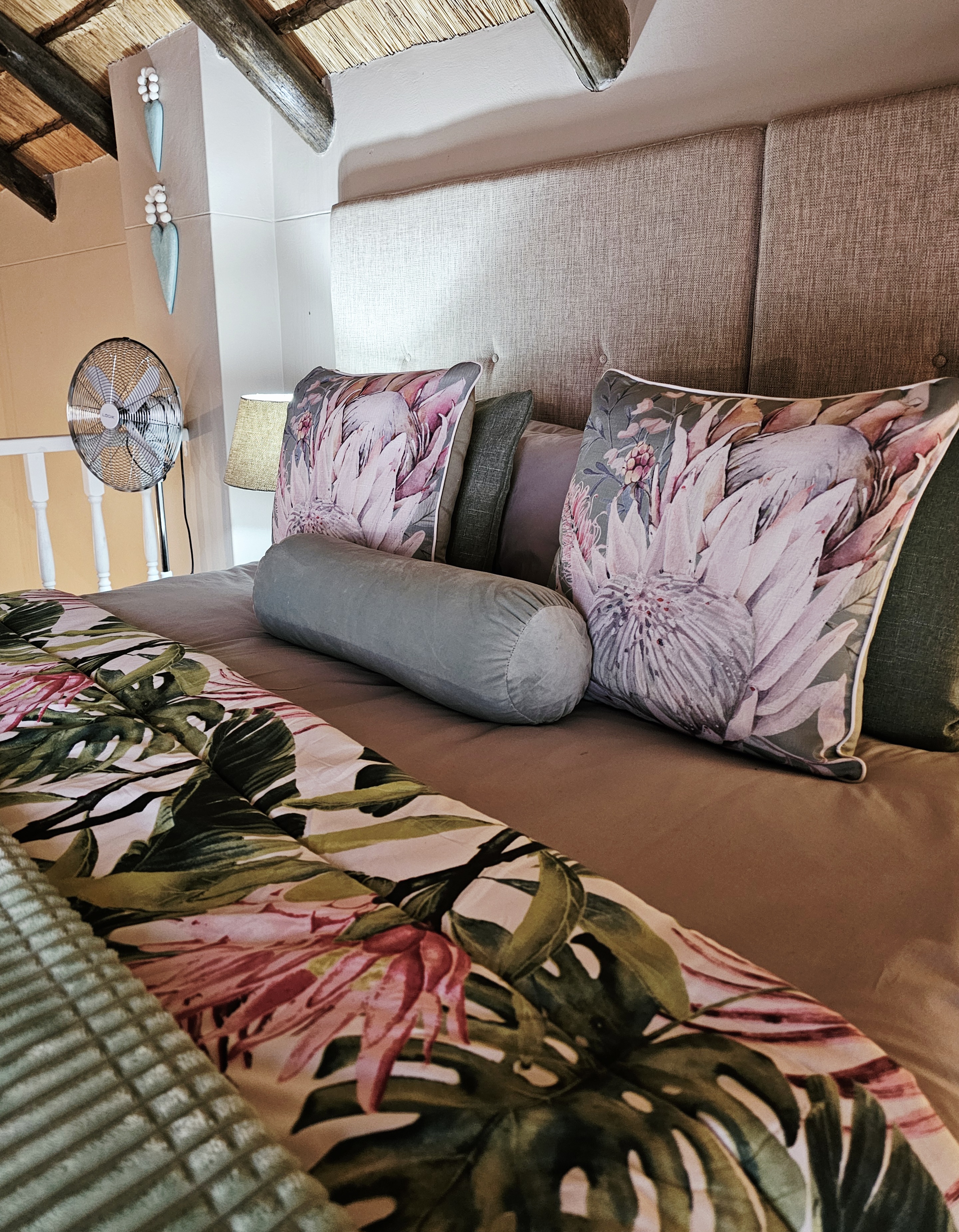 Esperanza Bed